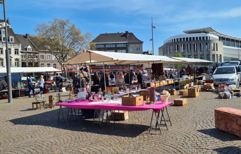 Kofferbakmarkt — markt-eten in Beverwijk